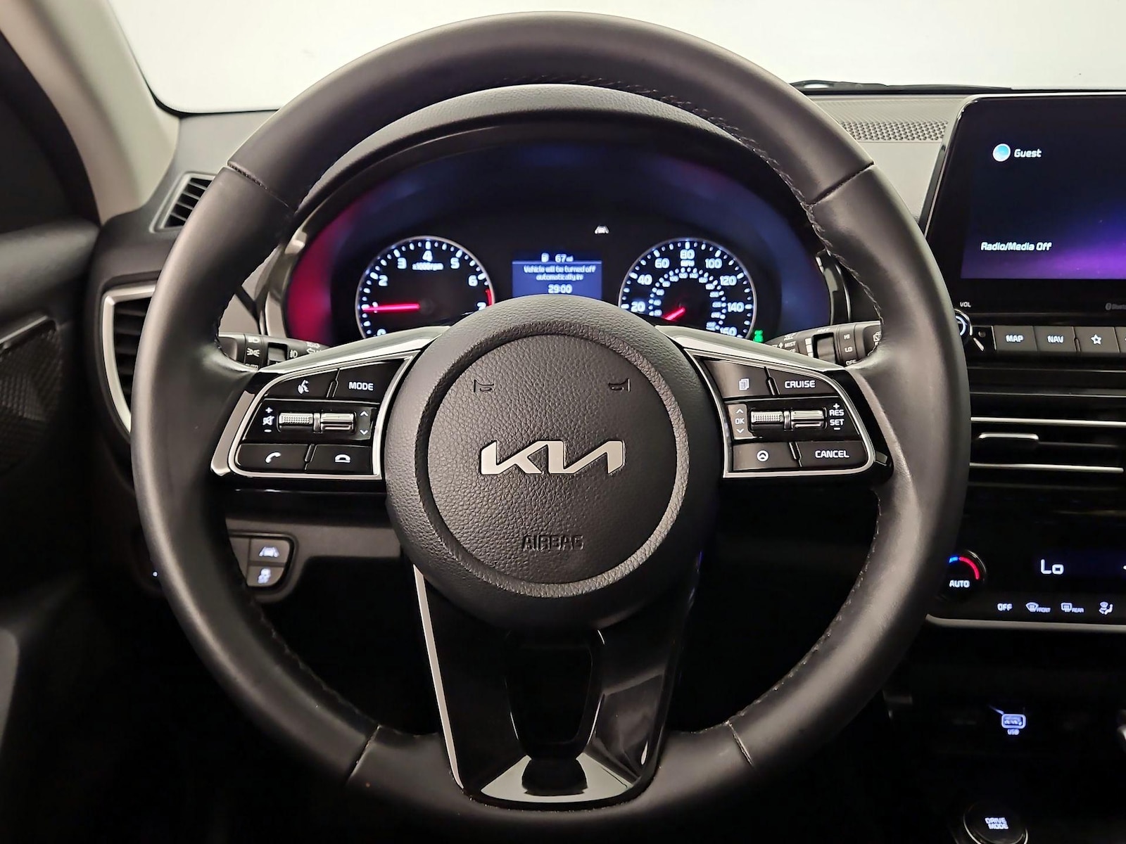 2022 Kia Seltos EX - Photo 11