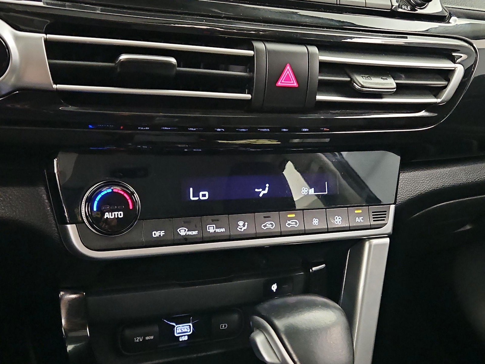 2022 Kia Seltos EX - Photo 18