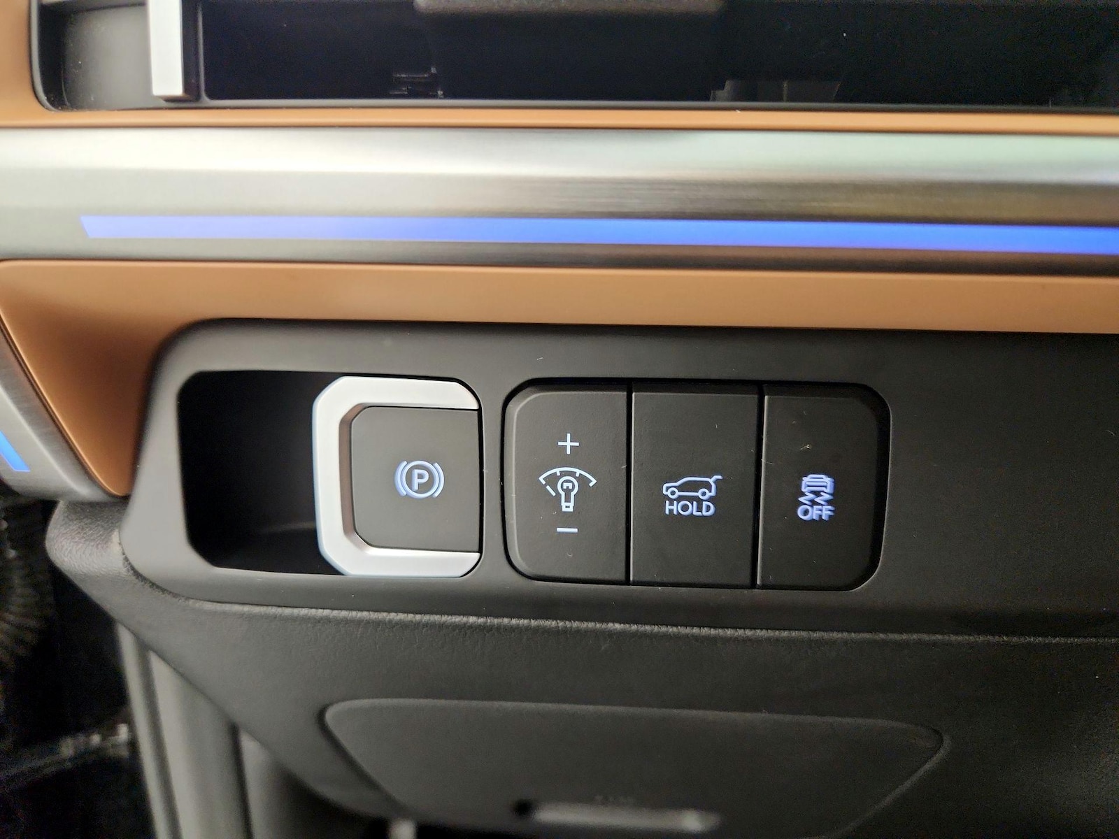 2025 Hyundai Santa Fe Limited - Photo 14