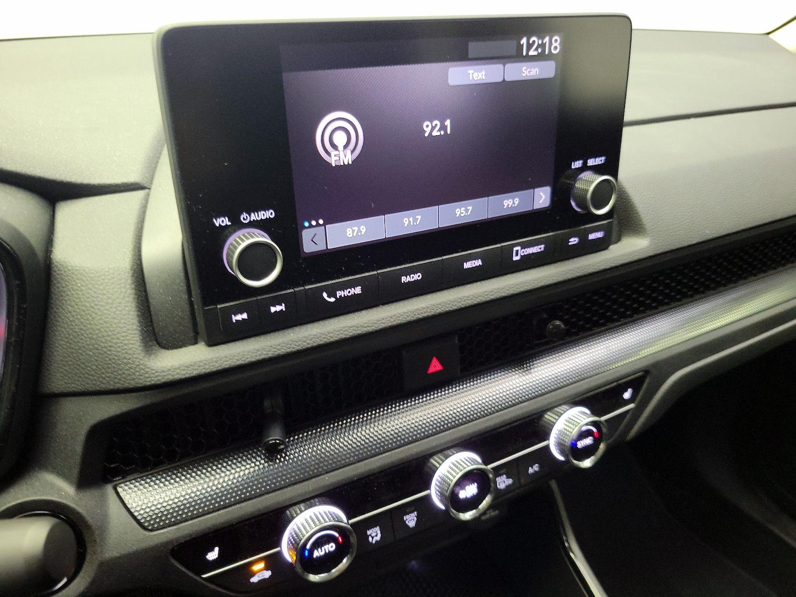 2025 Honda CR-V EX - Photo 16