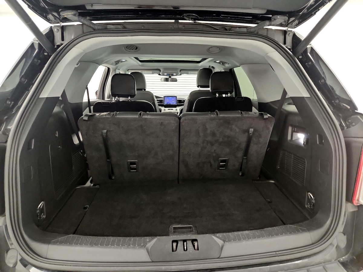 Trunk/Cargo (Seats Up)