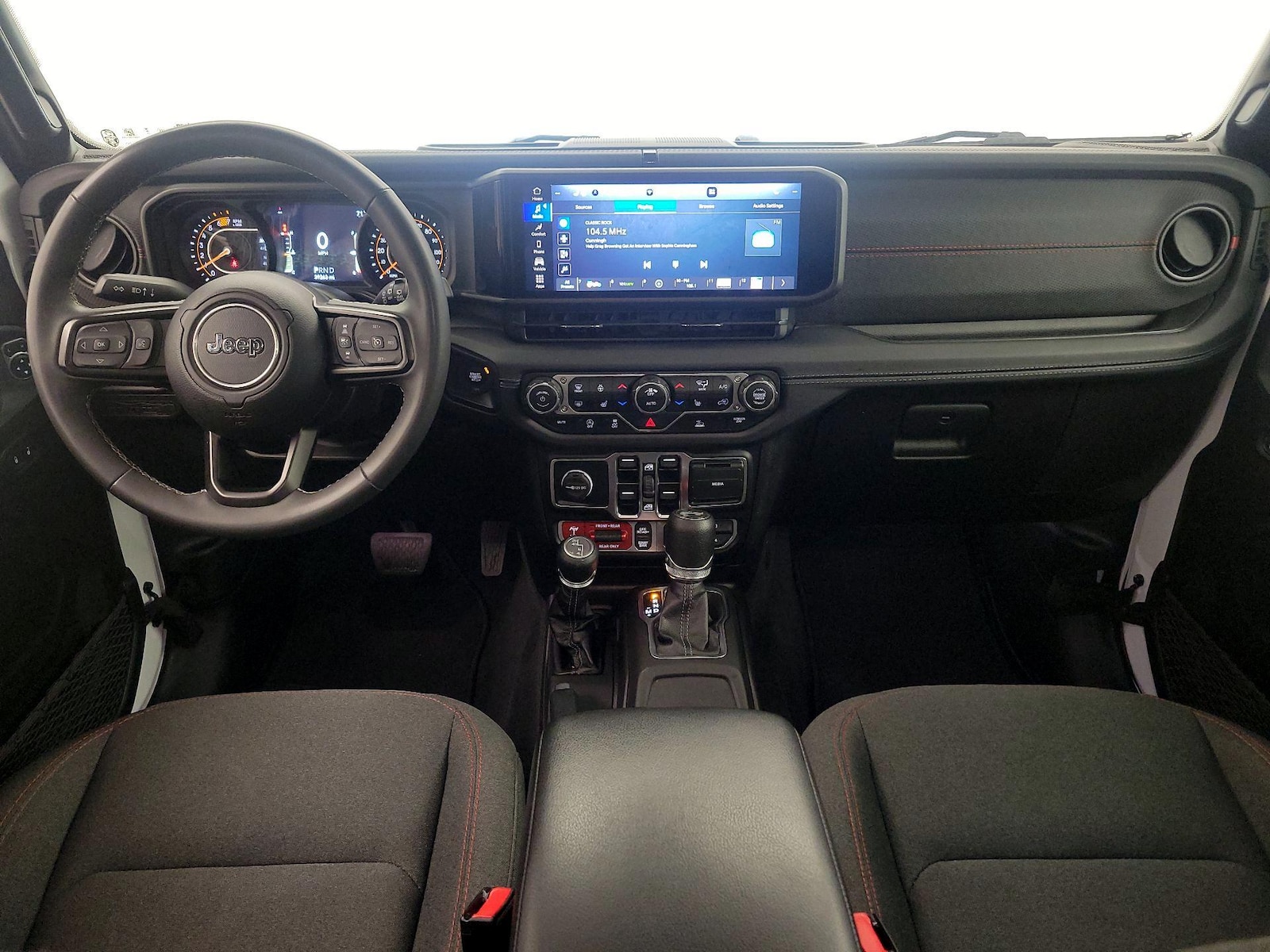 Apple CarPlay® & Android Auto™