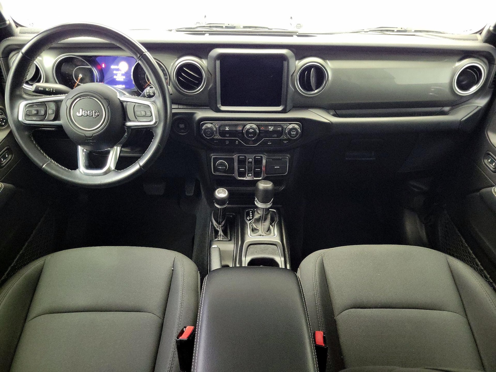 Apple CarPlay® & Android Auto™
