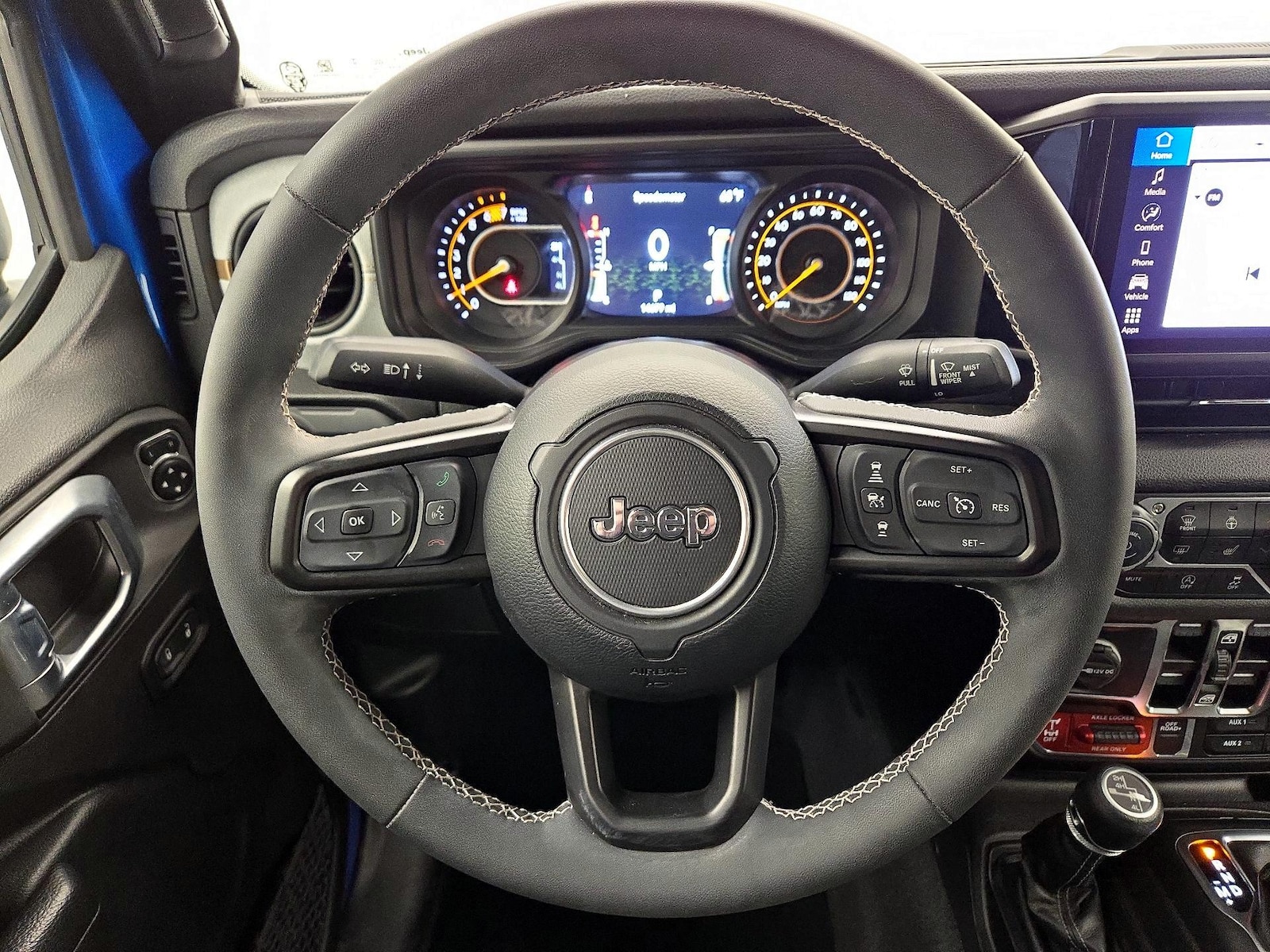 2025 Jeep Wrangler 4-Door Willys - Photo 11