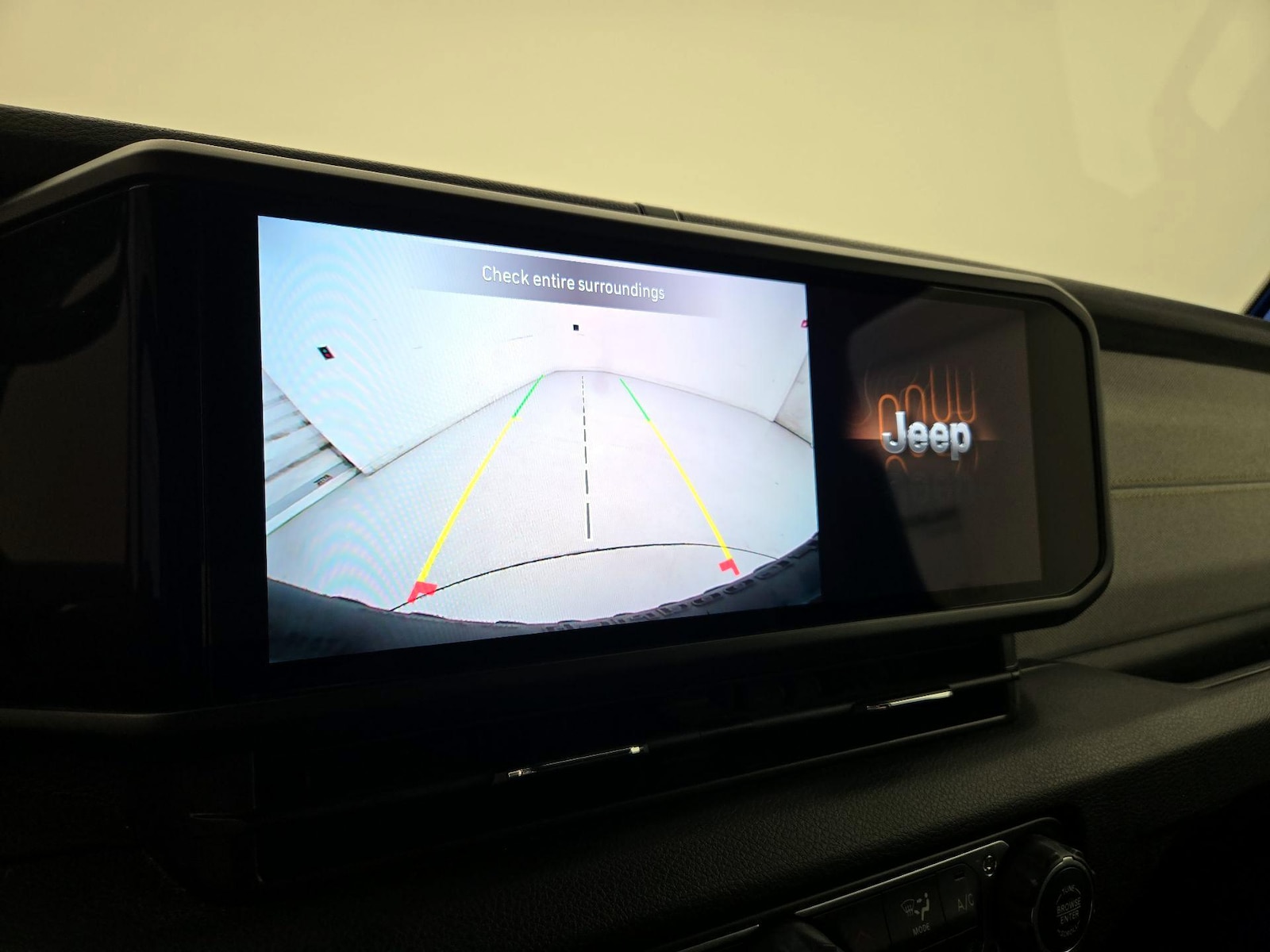 2025 Jeep Wrangler 4-Door Willys - Photo 15