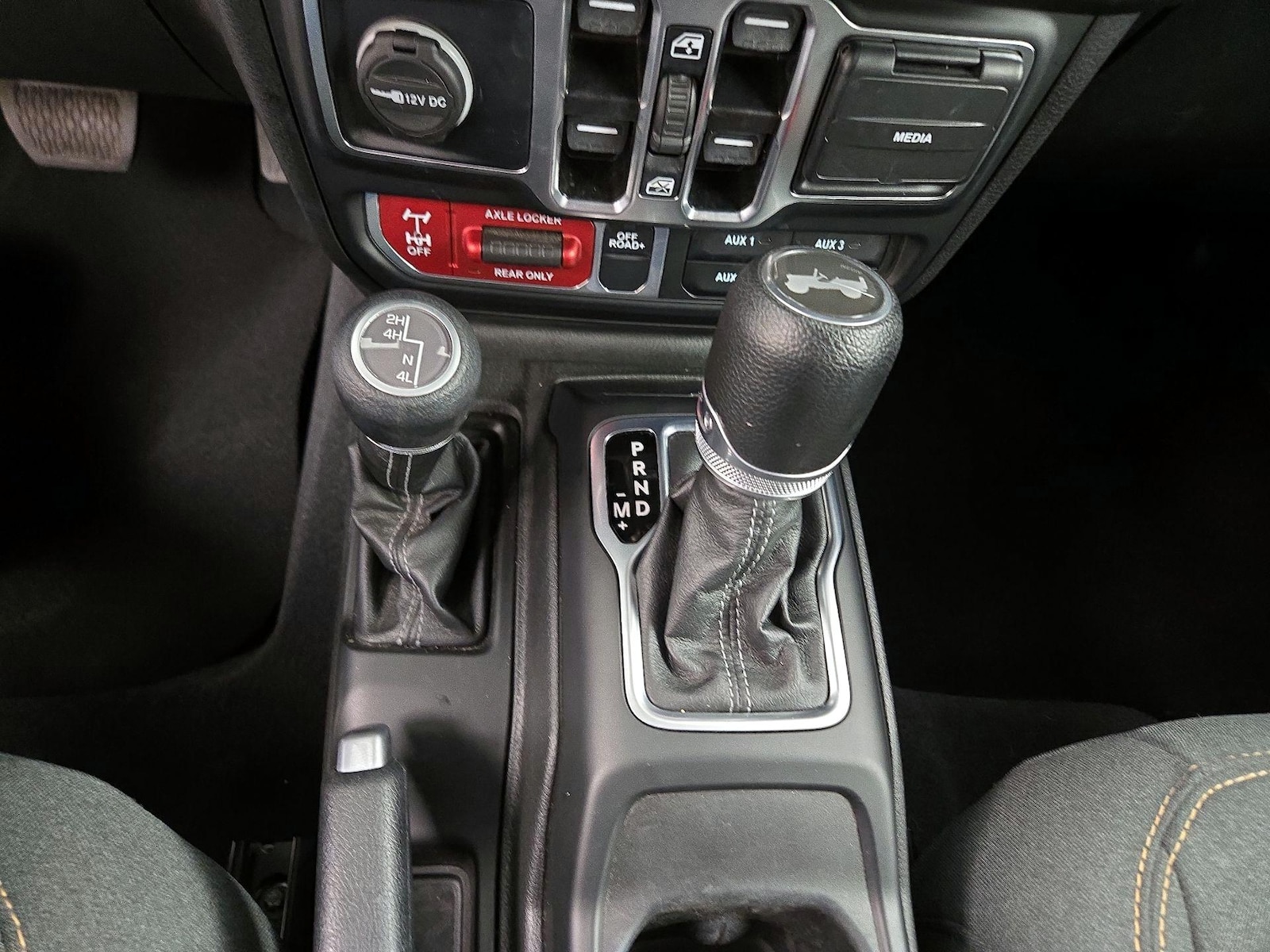 2025 Jeep Wrangler 4-Door Willys - Photo 18