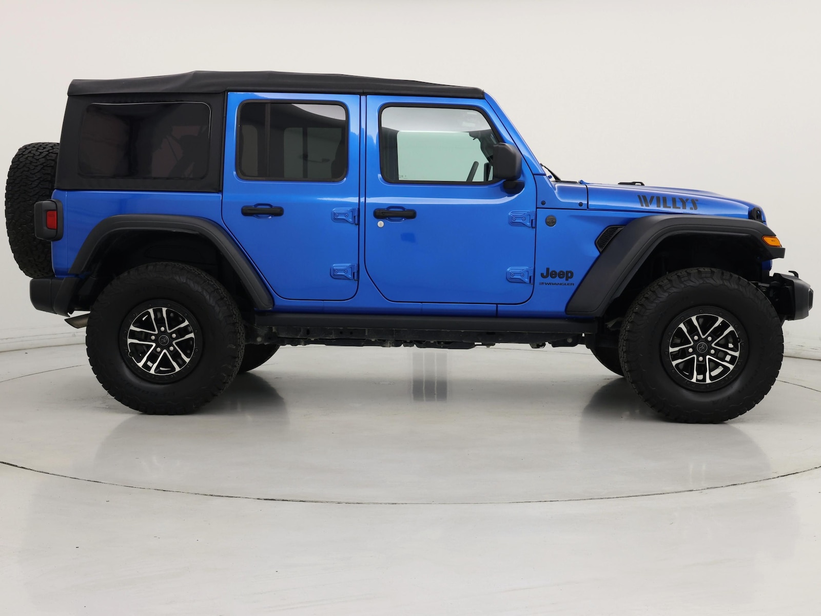 2025 Jeep Wrangler 4-Door Willys - Photo 8