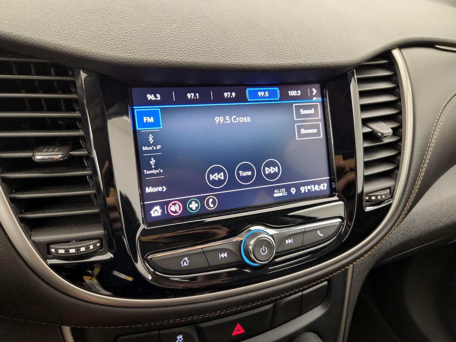 2020 Chevrolet Trax LS - Photo 14