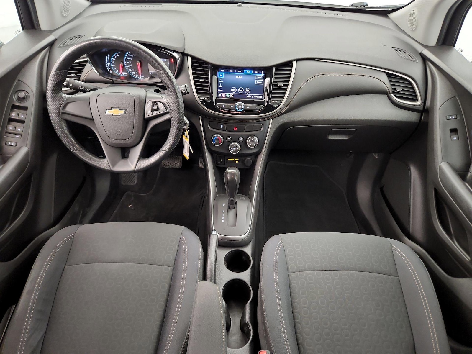 2020 Chevrolet Trax LS - Photo 8