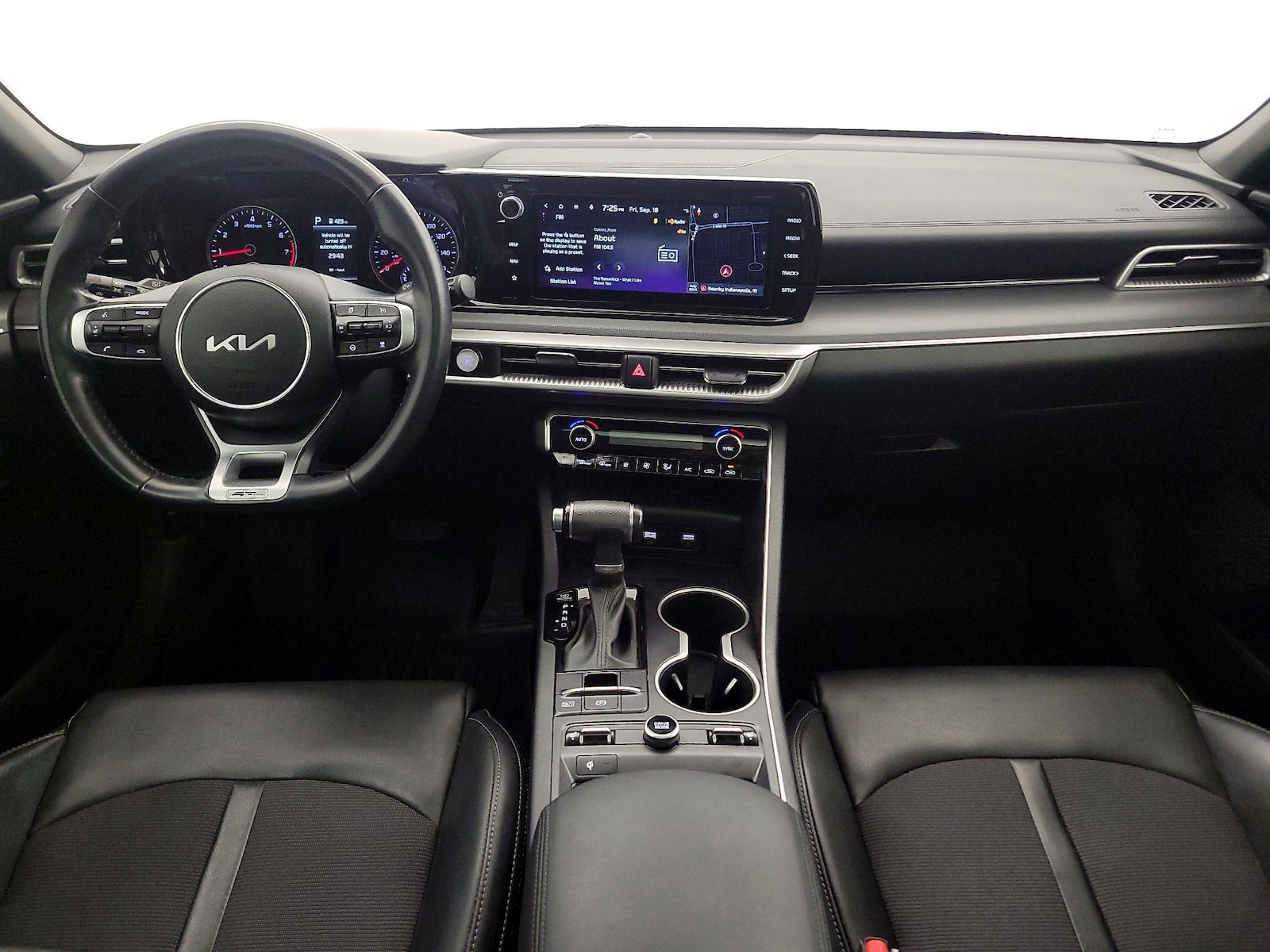 2024 Kia K5 GT-Line - Photo 10