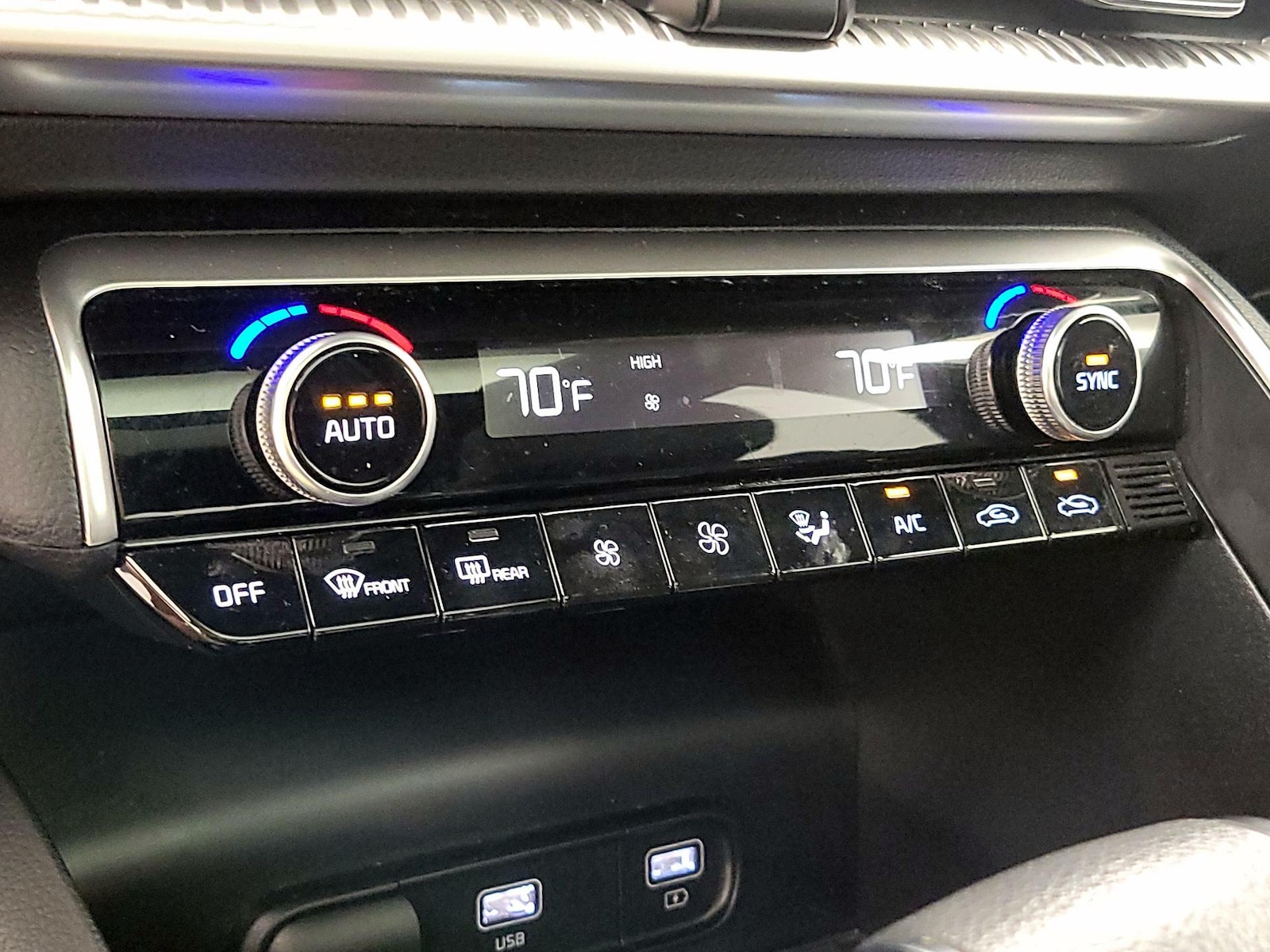2024 Kia K5 GT-Line - Photo 18