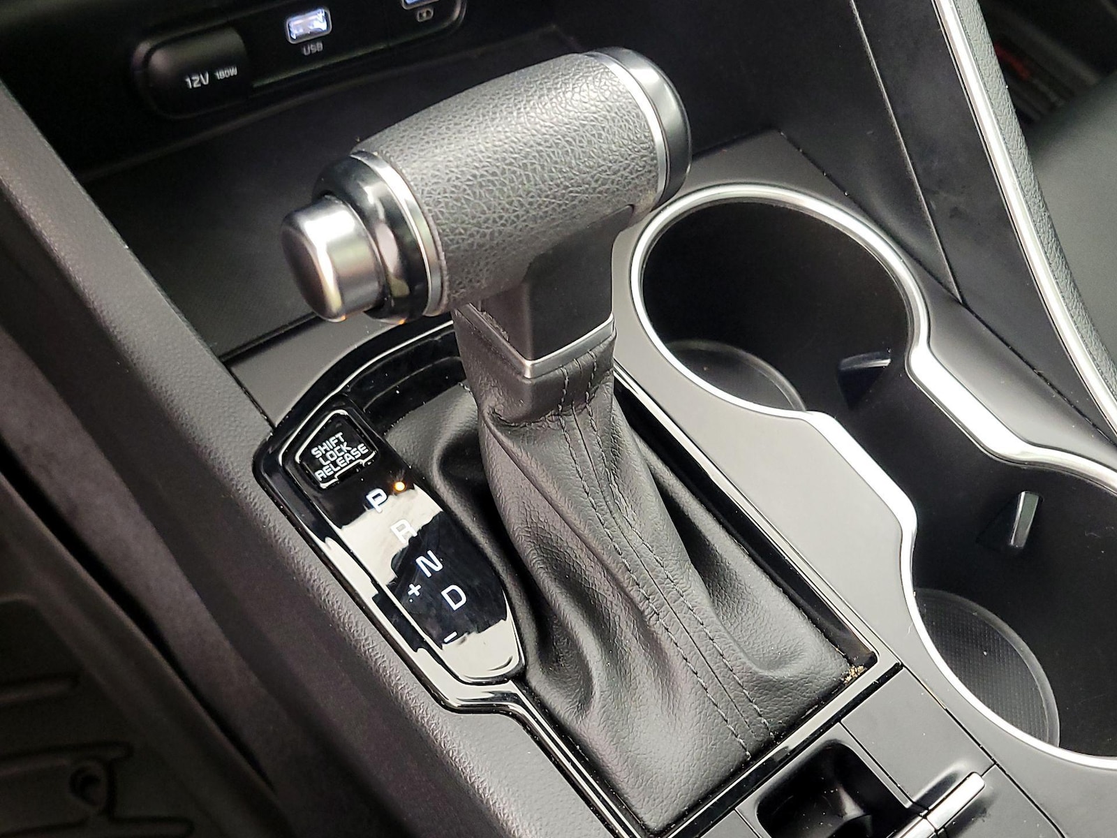 2024 Kia K5 GT-Line - Photo 19