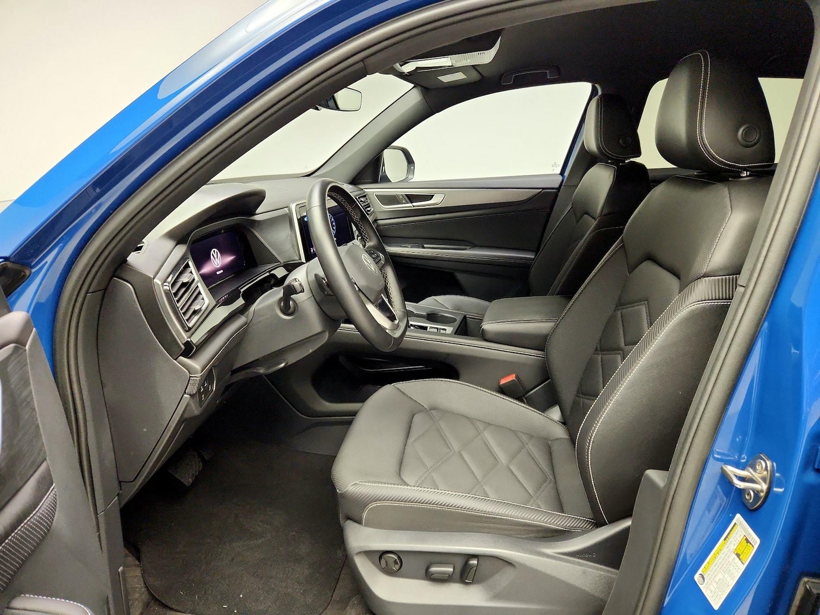 2025 Volkswagen Atlas Cross Sport SE - Photo 10
