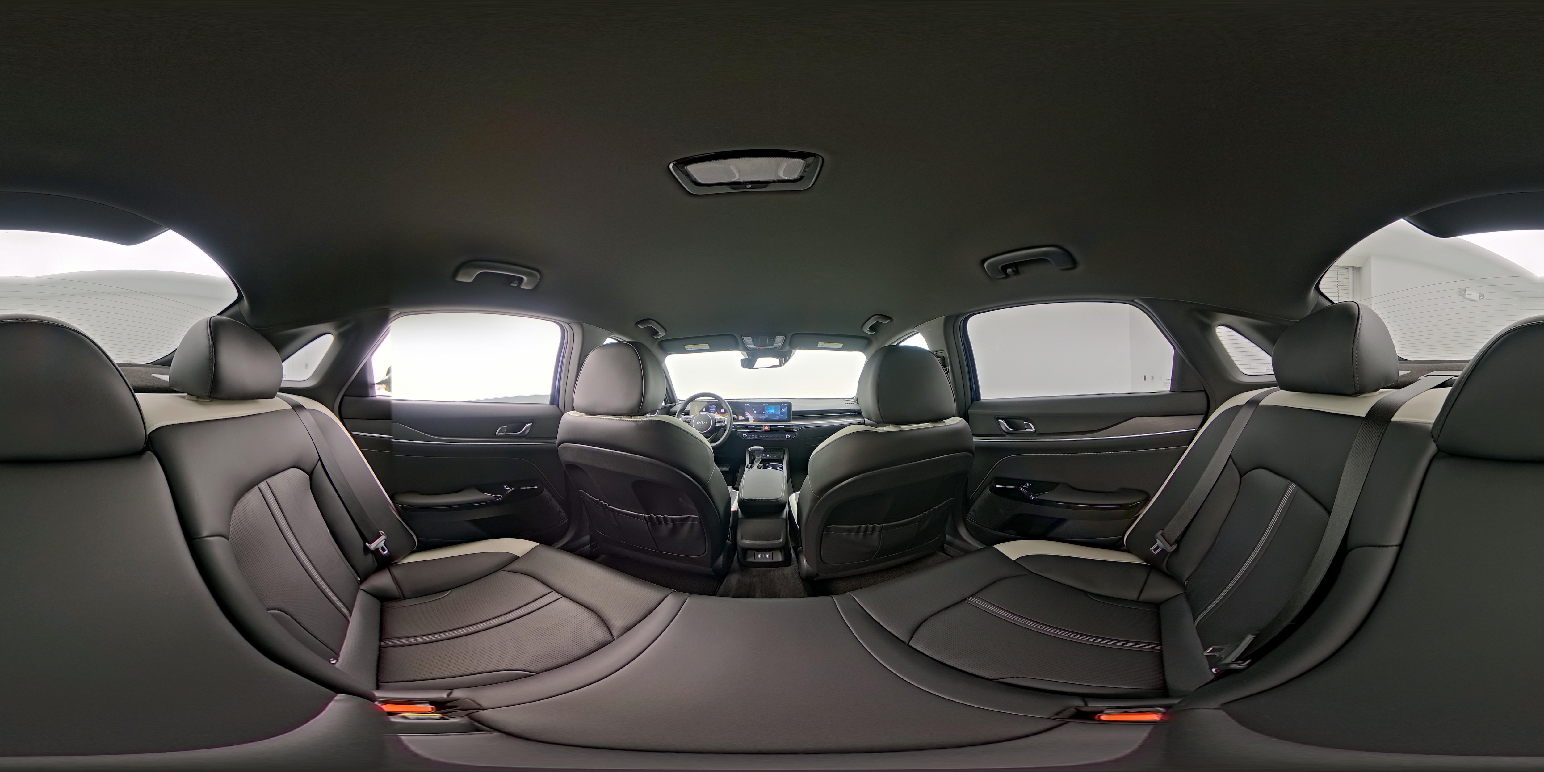2026 Kia K5 GT-Line - Photo 17