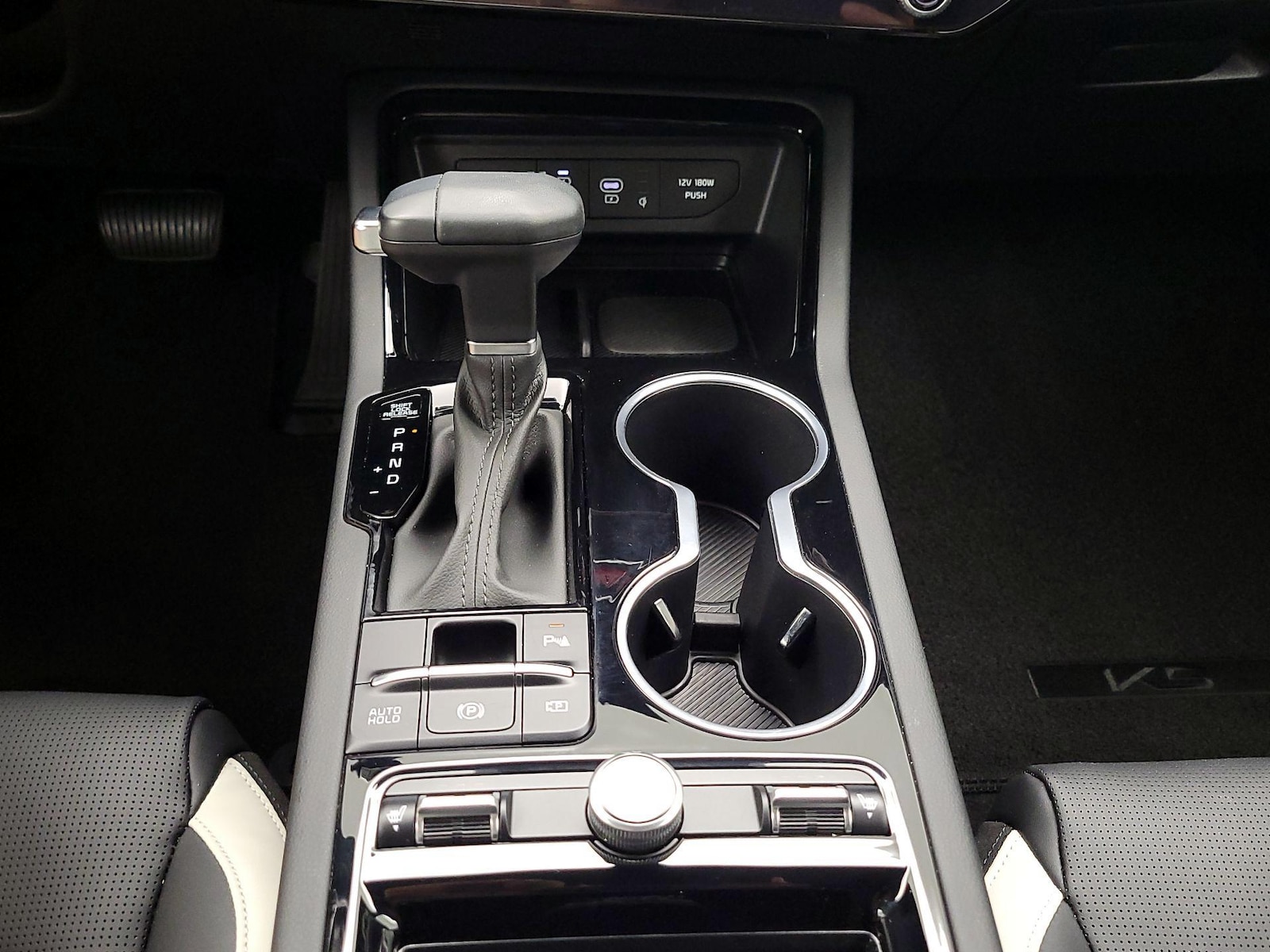 2026 Kia K5 GT-Line - Photo 10