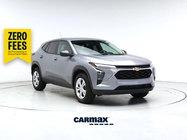 Silver 2025 Chevrolet Trax SUV / Crossover Front-Wheel Drive Automatic