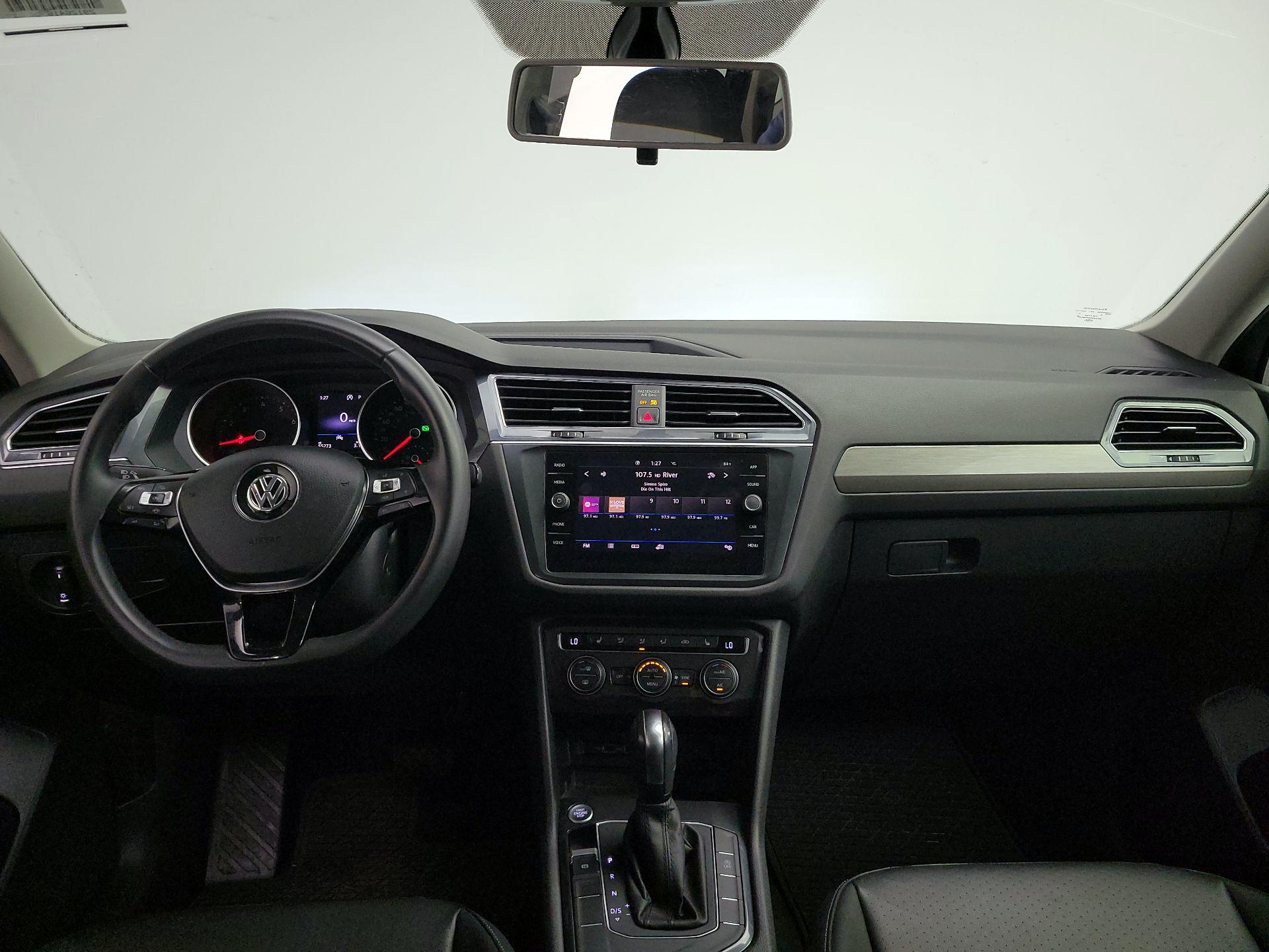 Thumbnail: 2020 Volkswagen Tiguan - 9