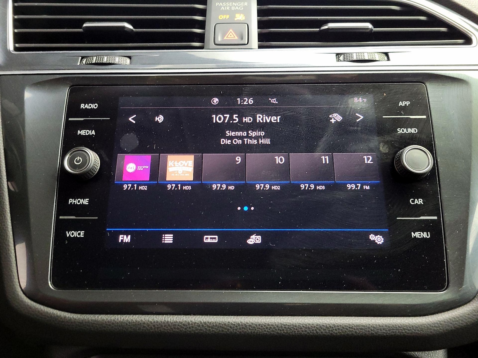2020 Volkswagen Tiguan SE - Photo 16