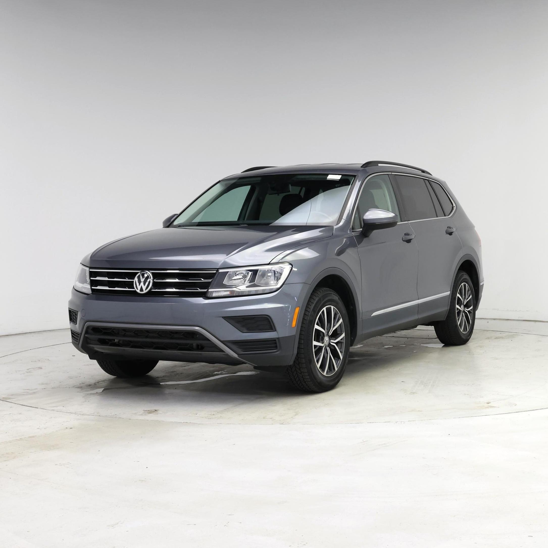 Thumbnail: 2020 Volkswagen Tiguan - 4