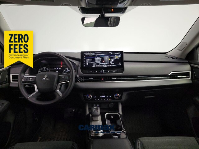Silver 2025 Mitsubishi Outlander SUV / Crossover Front-Wheel Drive Automatic