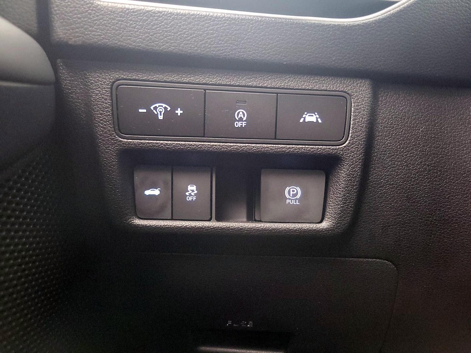 2023 Hyundai Sonata SE - Photo 14