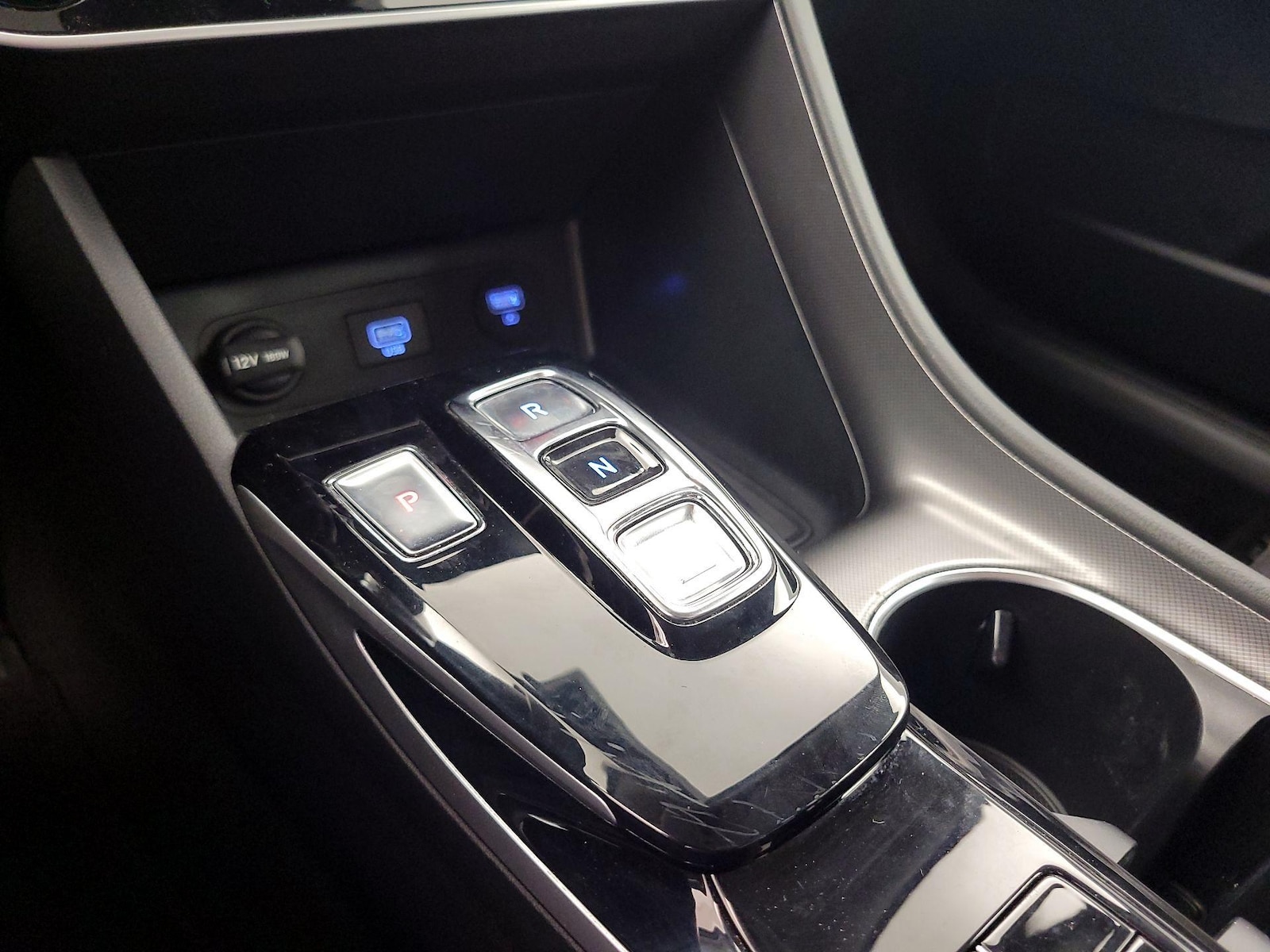 2023 Hyundai Sonata SE - Photo 18