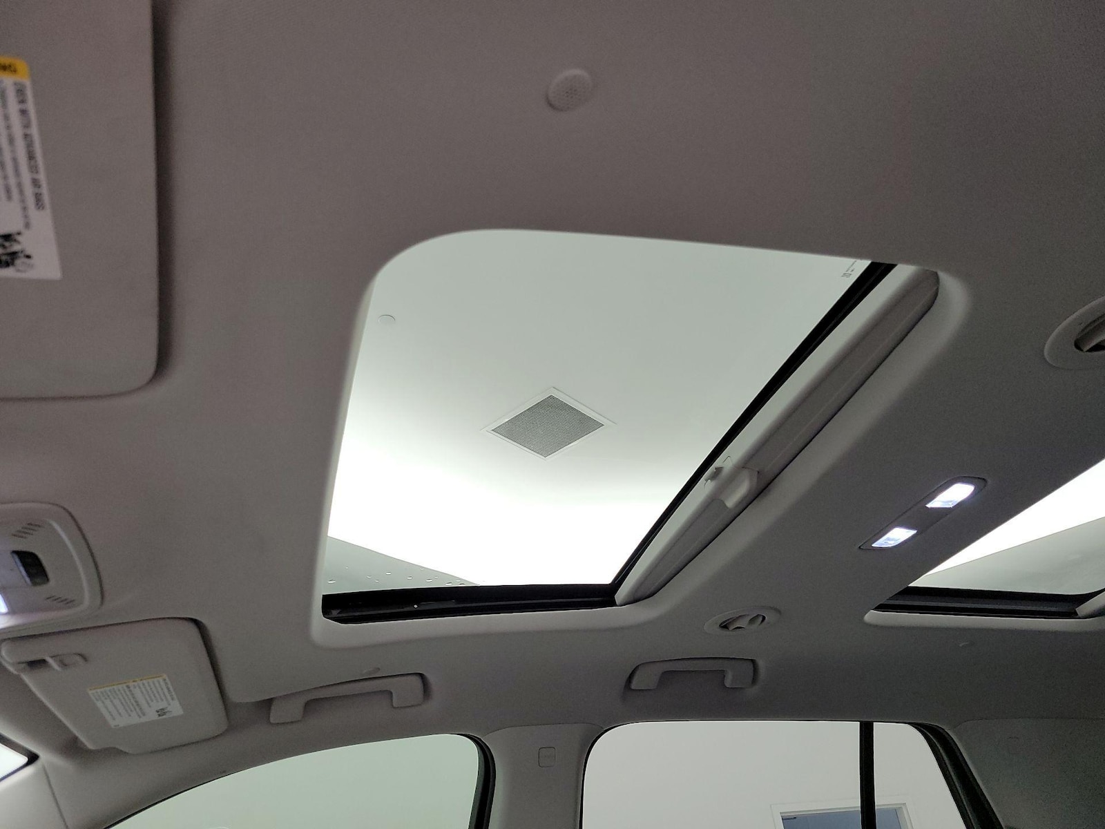 Sunroof(s) & Skylight(s)
