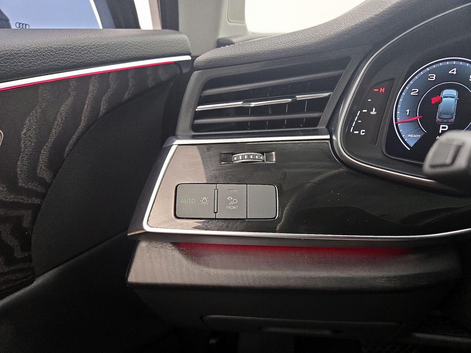 2025 Audi Q7 Premium Plus - Photo 14