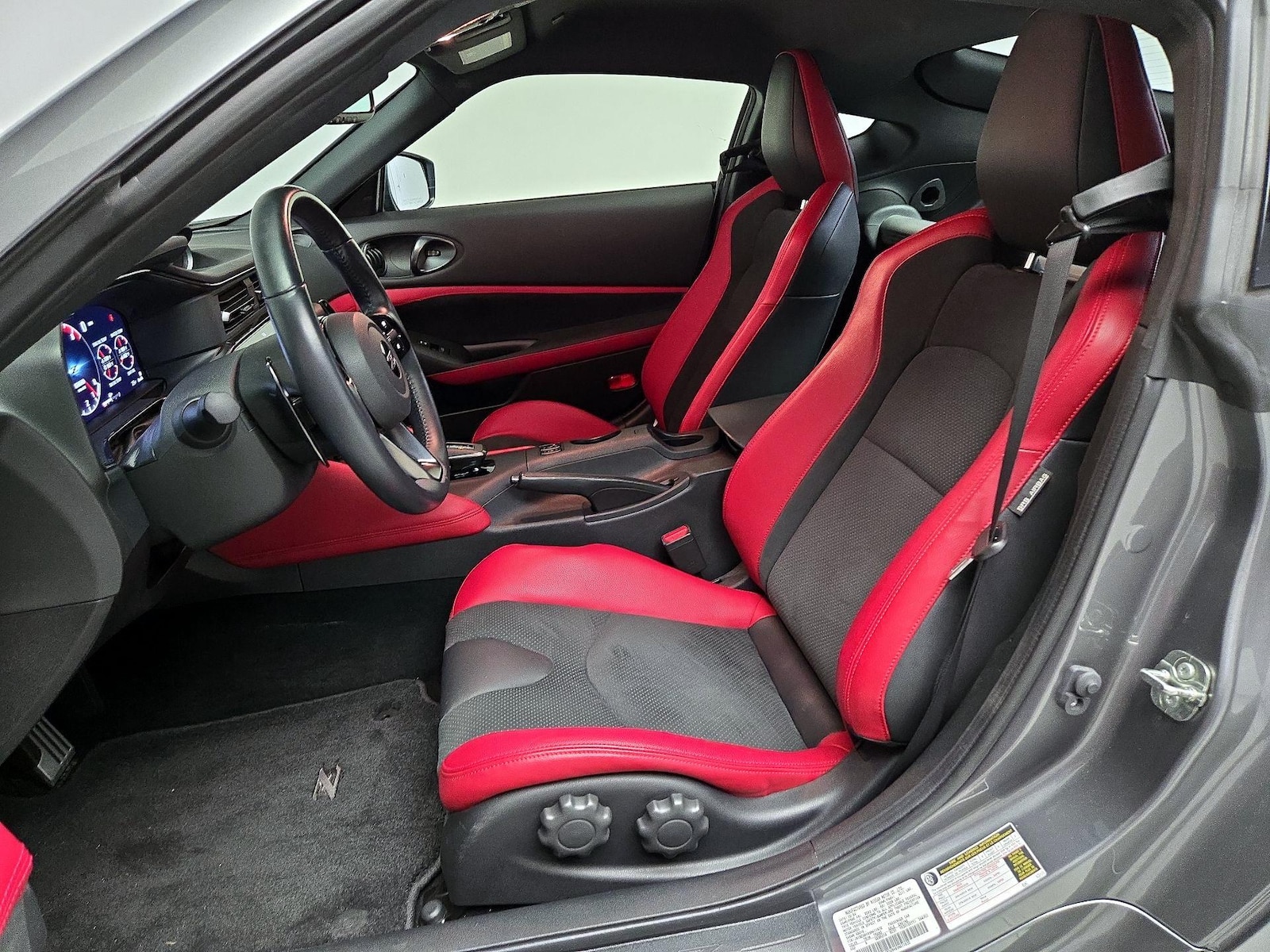 2025 Nissan Z Performance - Photo 12