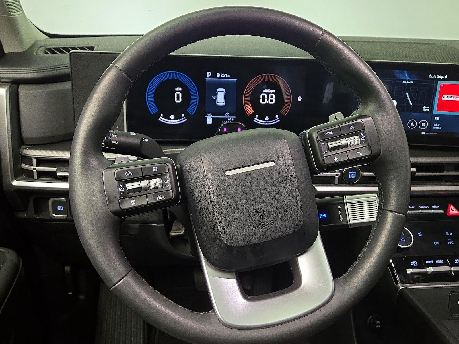 2025 Hyundai Santa Fe XRT - Photo 11
