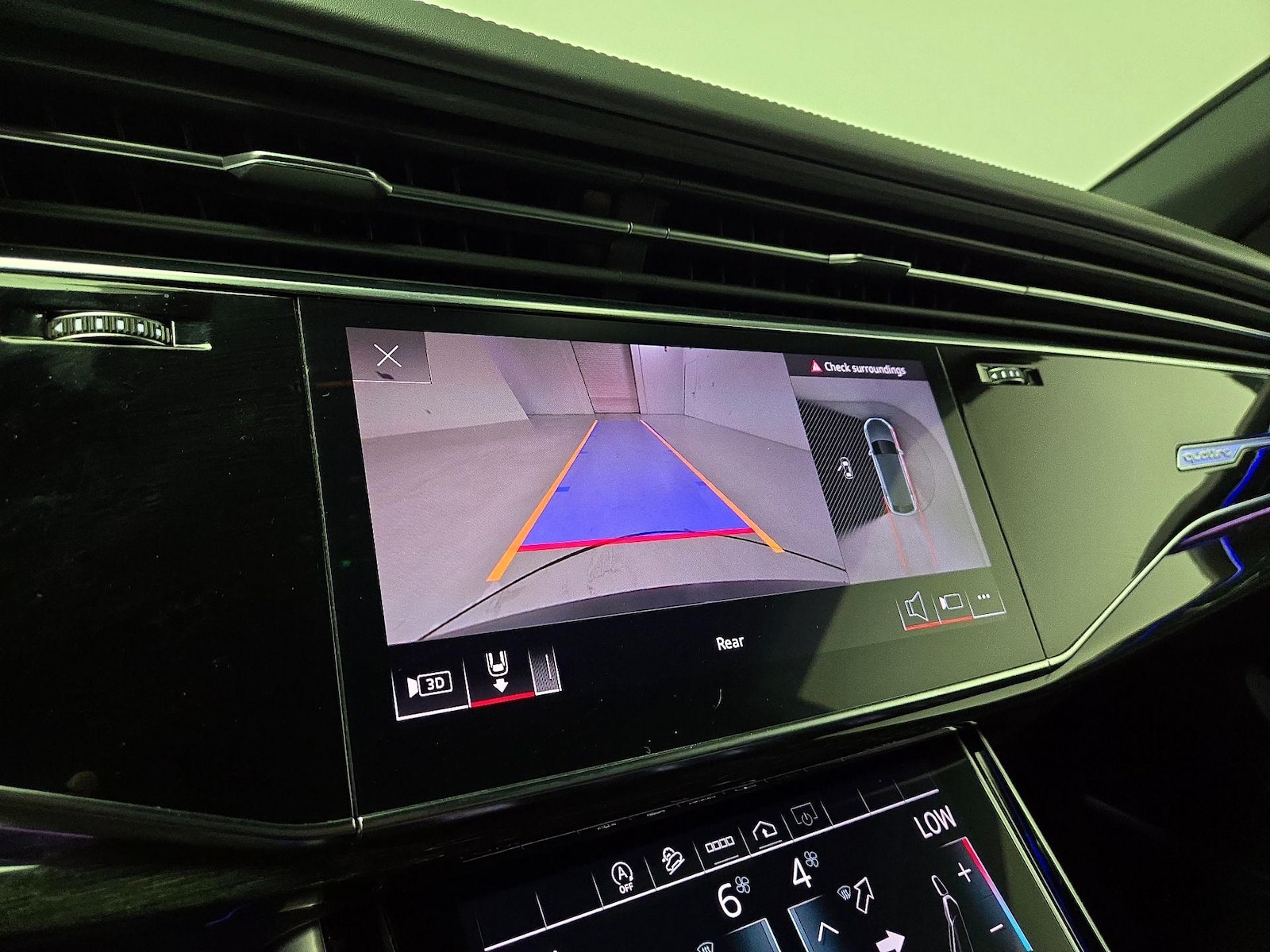 2021 Audi SQ8 Premium Plus - Photo 16