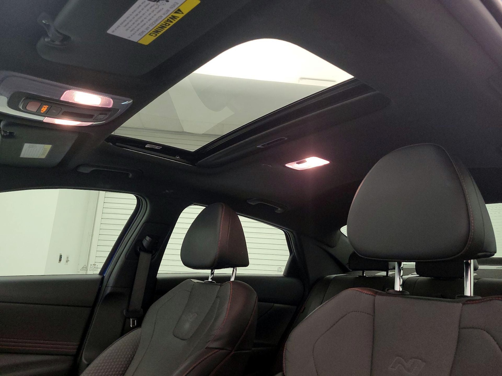 Sunroof(s) & Overhead Airbags