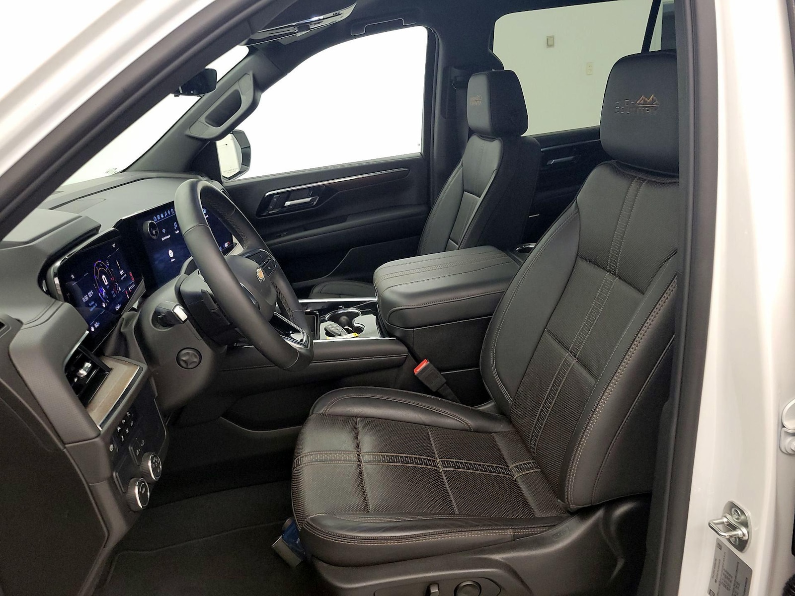 2025 Chevrolet Tahoe High Country - Photo 12