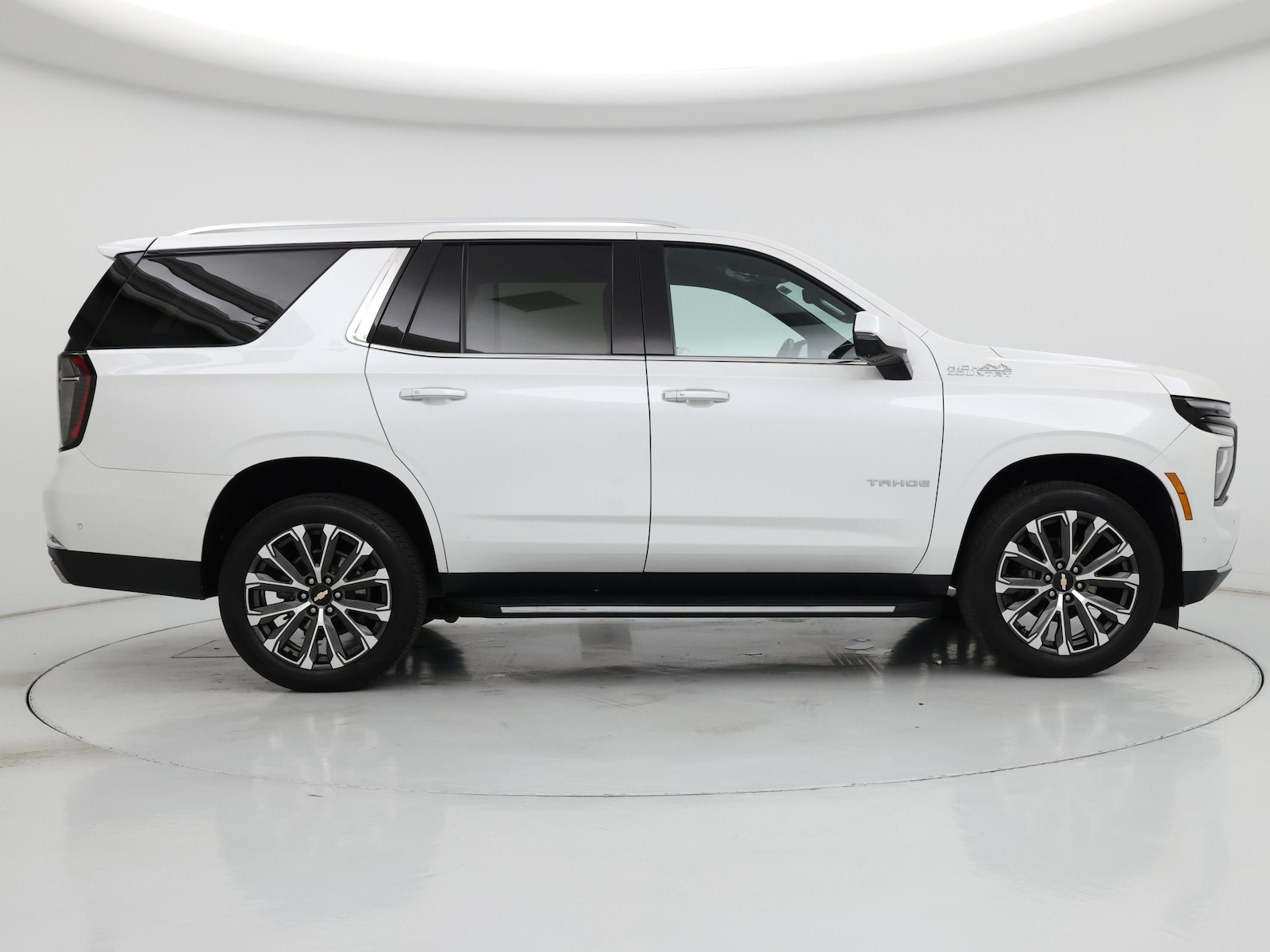 2025 Chevrolet Tahoe High Country - Photo 8