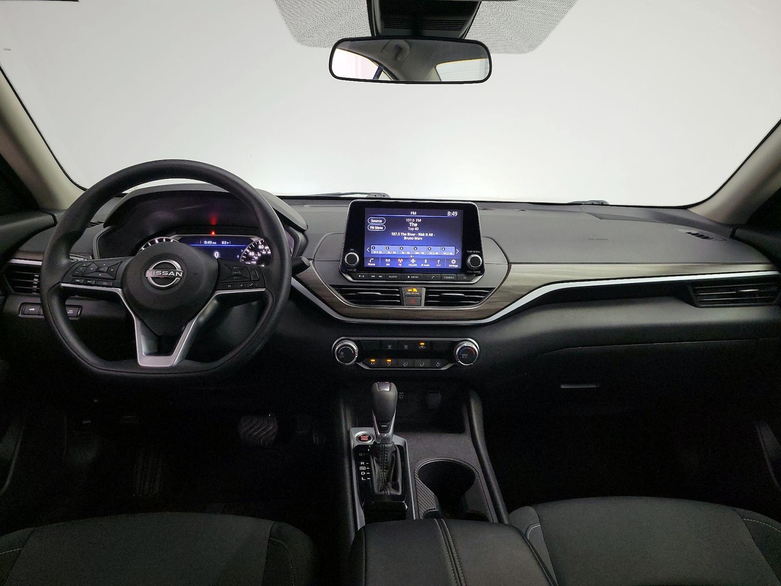 2025 Nissan Altima SV - Photo 10