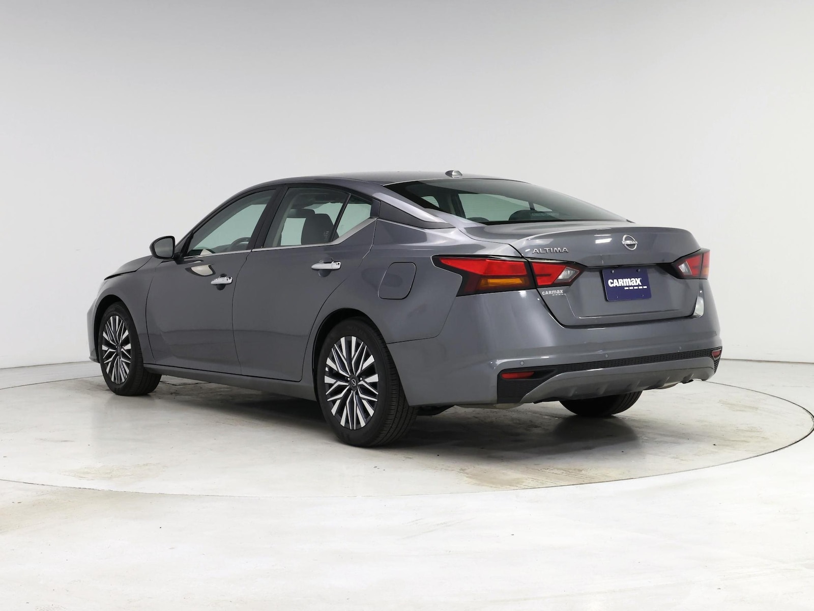 2025 Nissan Altima SV - Photo 3