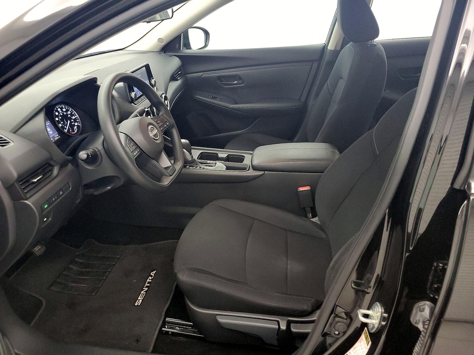 2025 Nissan Sentra S - Photo 12