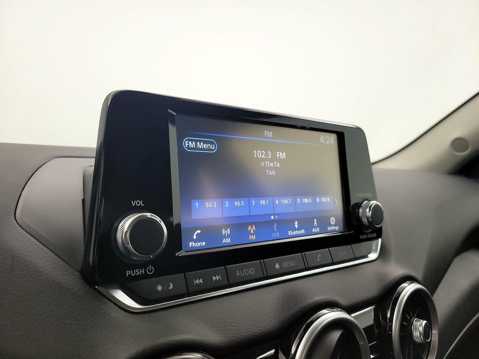 2025 Nissan Sentra S - Photo 16