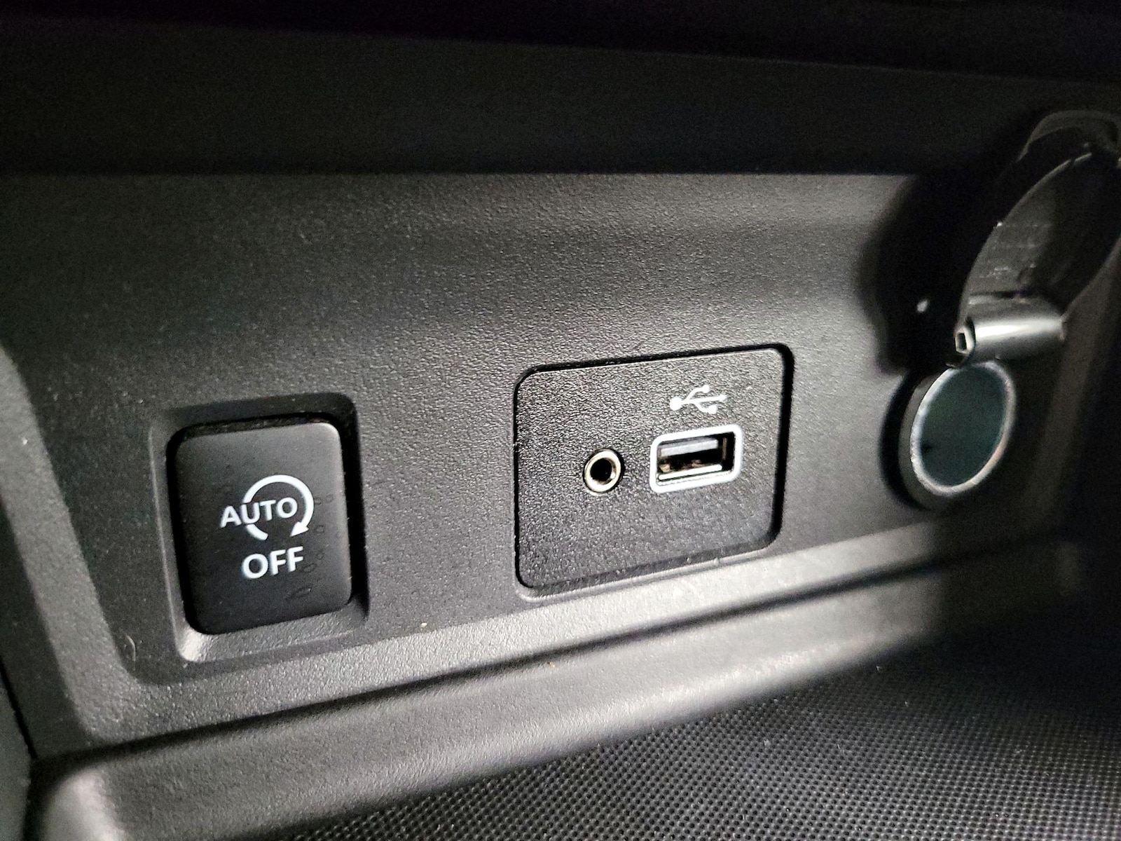 2025 Nissan Sentra S - Photo 19