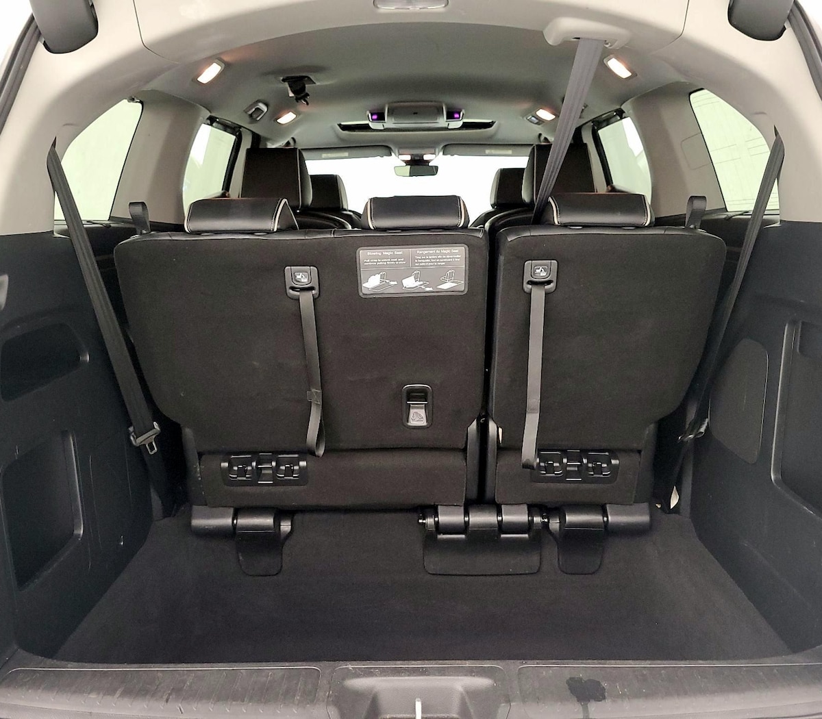 Trunk/Cargo (Seats Up)