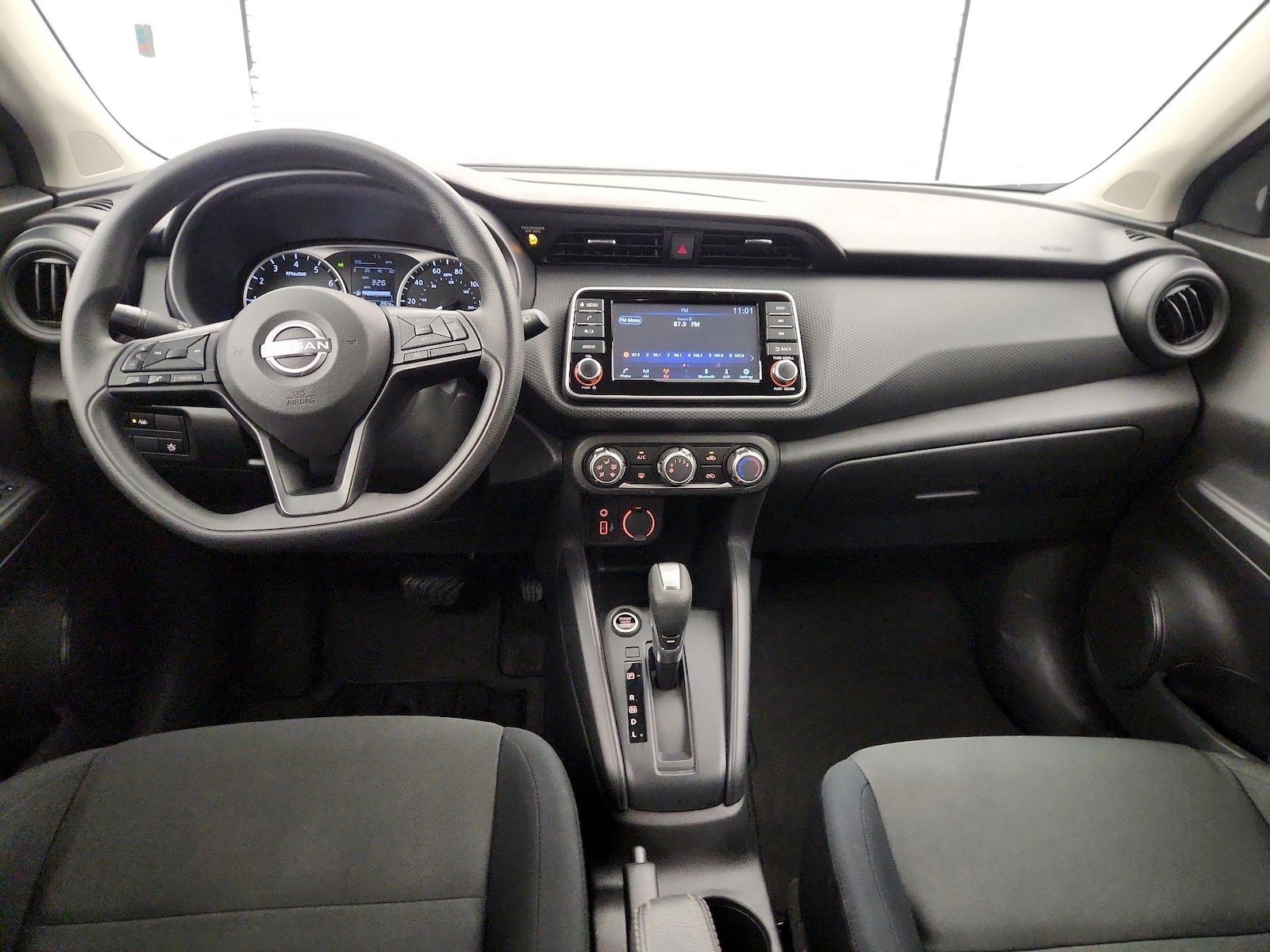 2025 Nissan KICKS PLAY Base - Photo 10