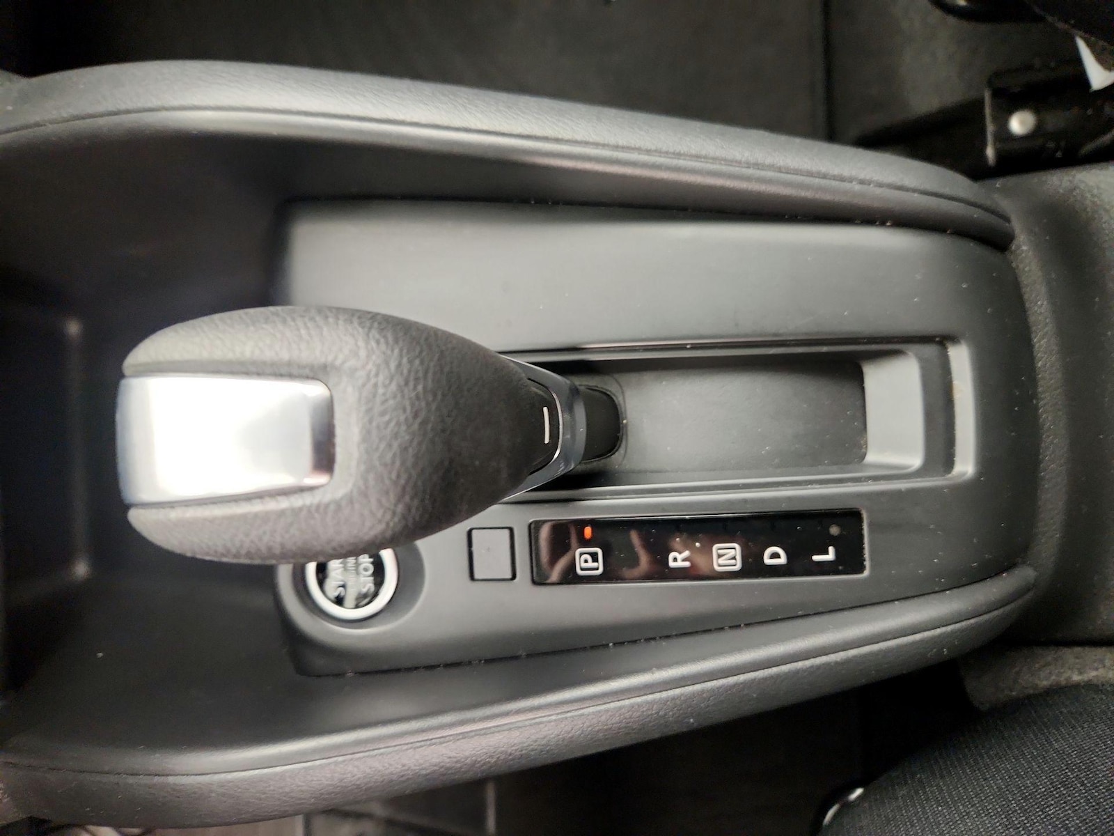 2025 Nissan KICKS PLAY Base - Photo 18