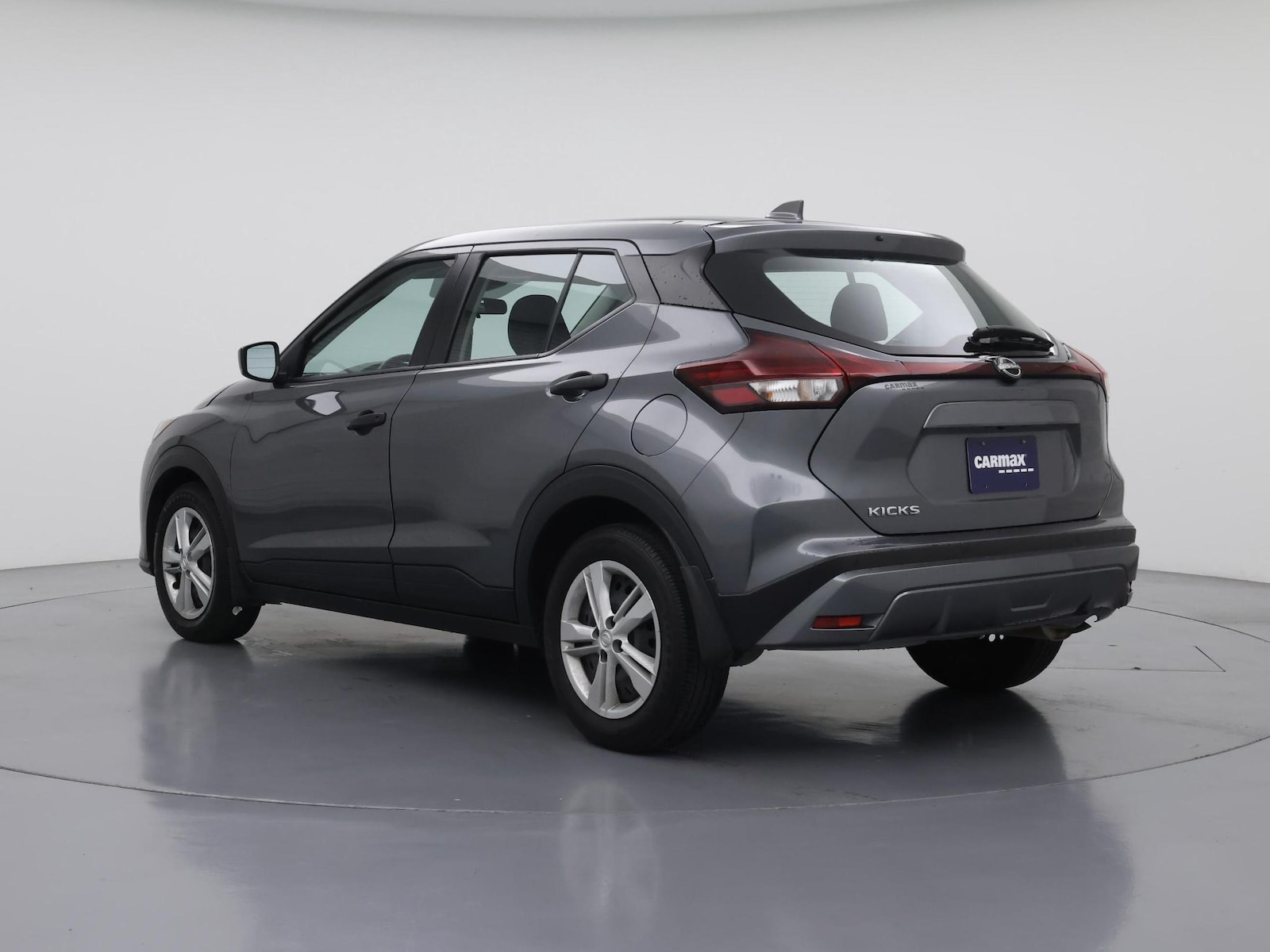 2025 Nissan KICKS PLAY Base - Photo 3