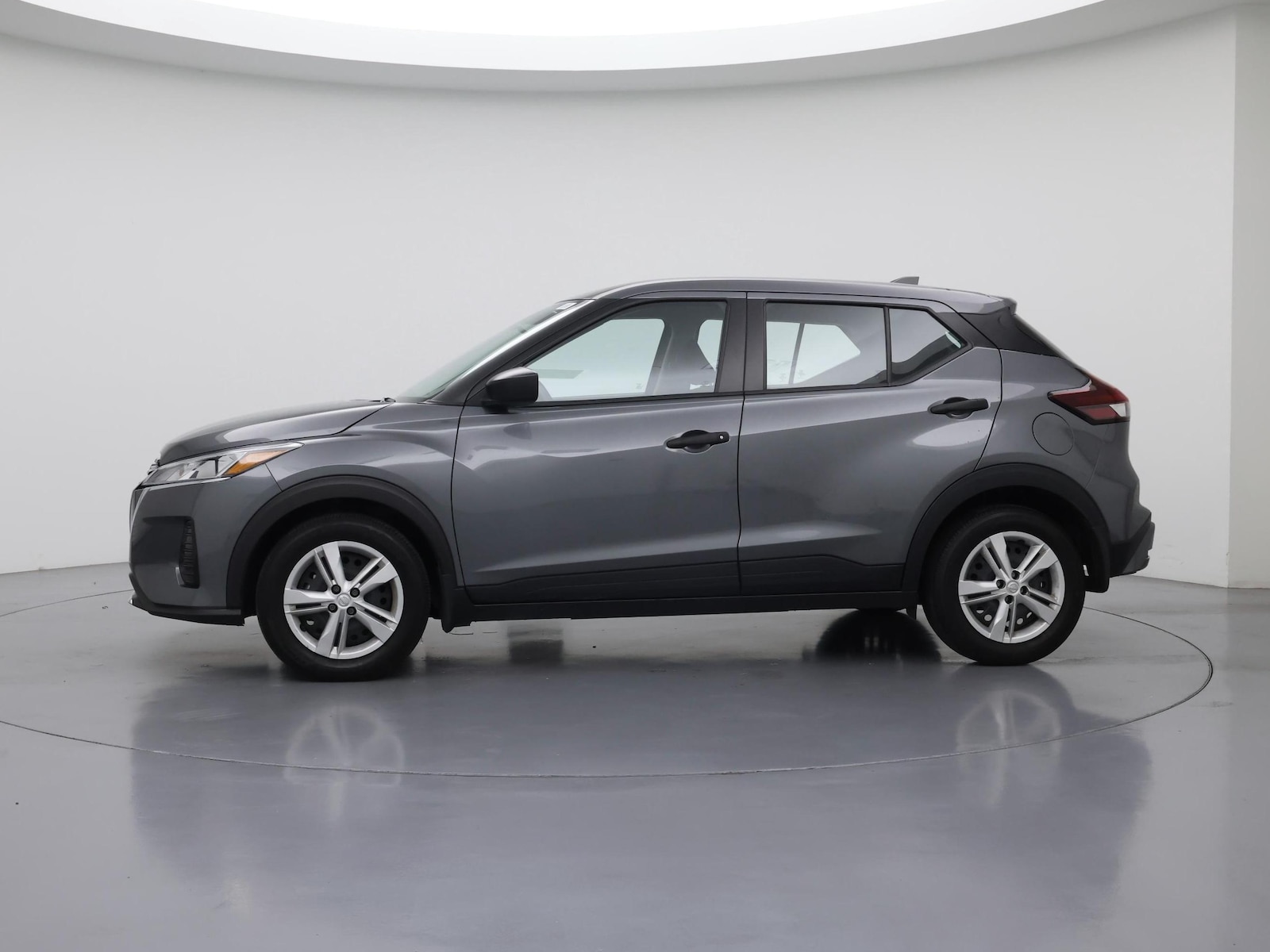 2025 Nissan KICKS PLAY Base - Photo 4