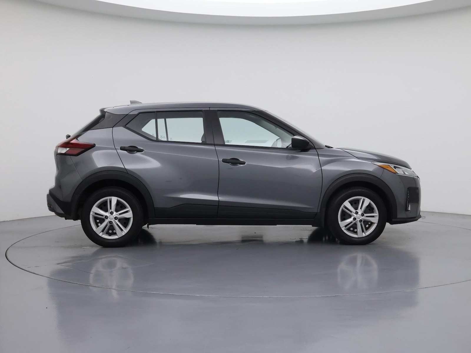 2025 Nissan KICKS PLAY Base - Photo 8