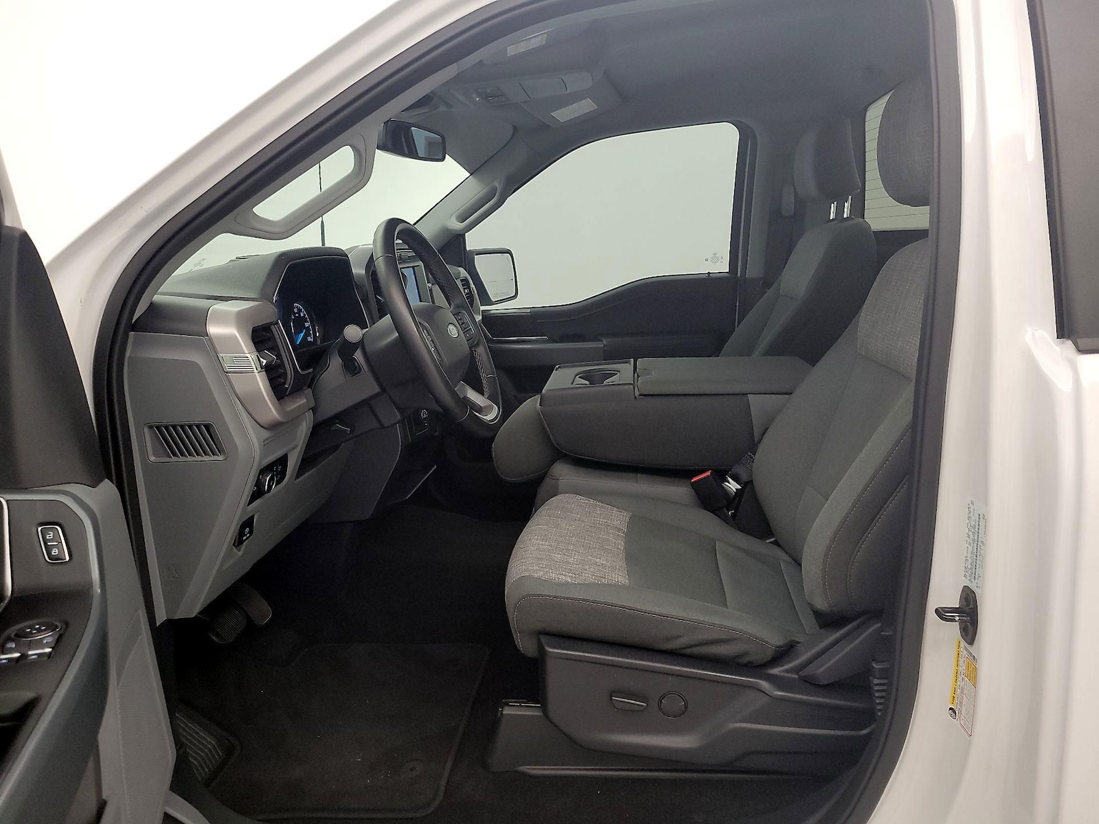 Power Seat(s) & Side Airbags