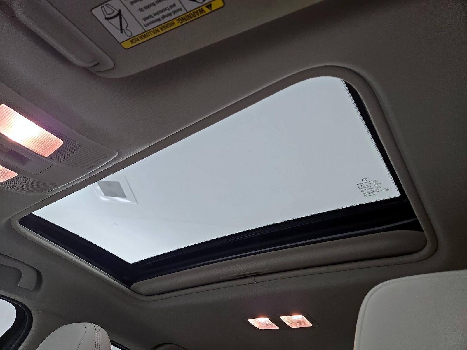 Sunroof(s) & Overhead Airbags