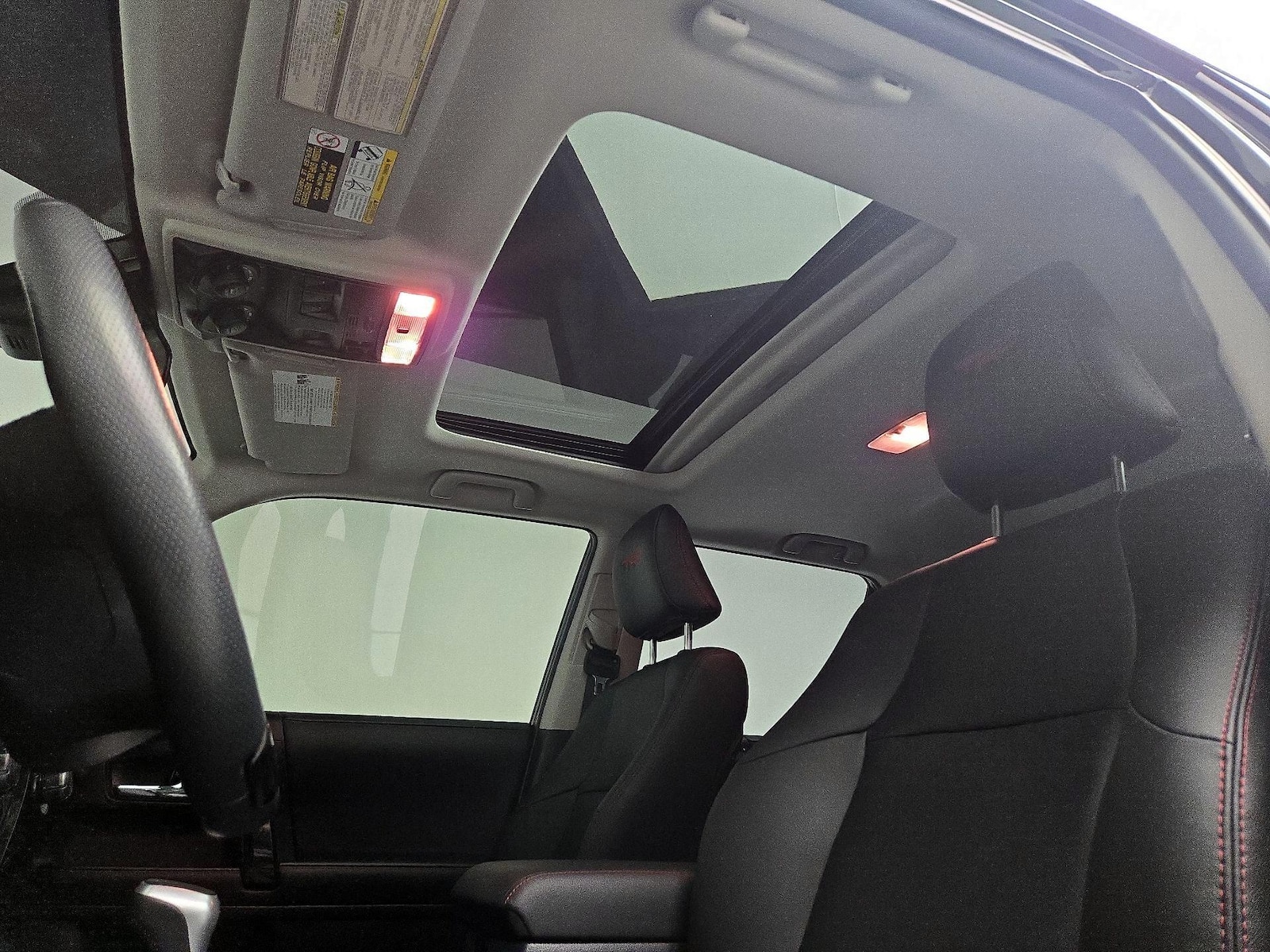 Sunroof(s) & Overhead Airbags
