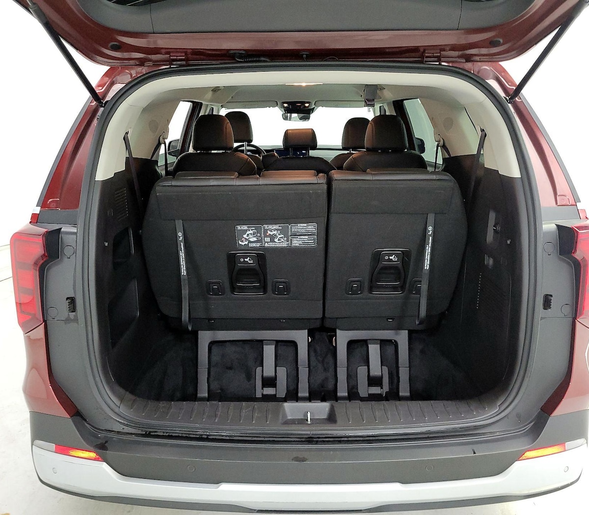 Trunk/Cargo (Seats Up)