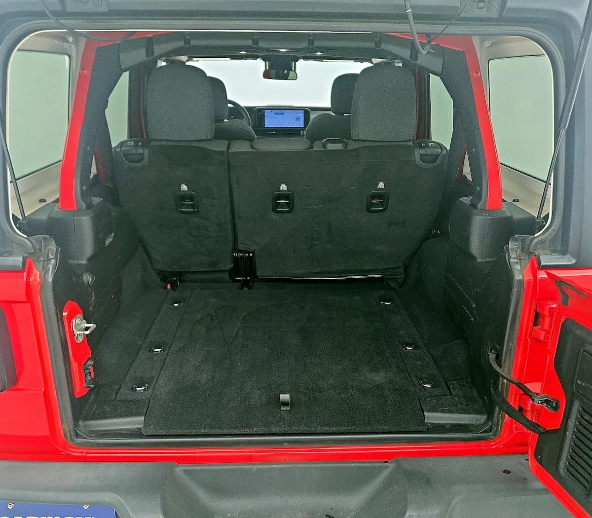 Trunk/Cargo (Seats Up)